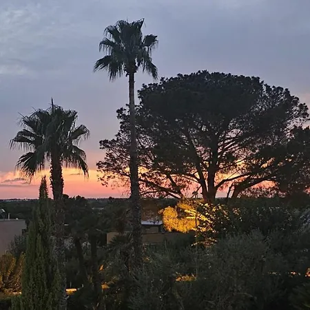 Villa Lecce Bed & Breakfast 3*